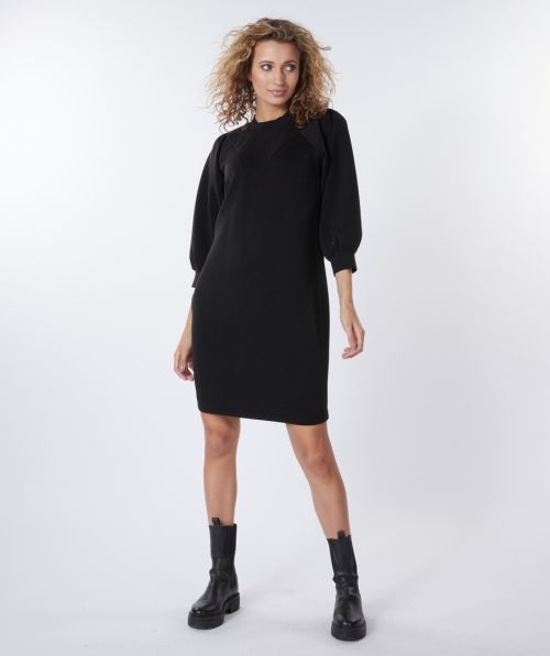 Dress modal
