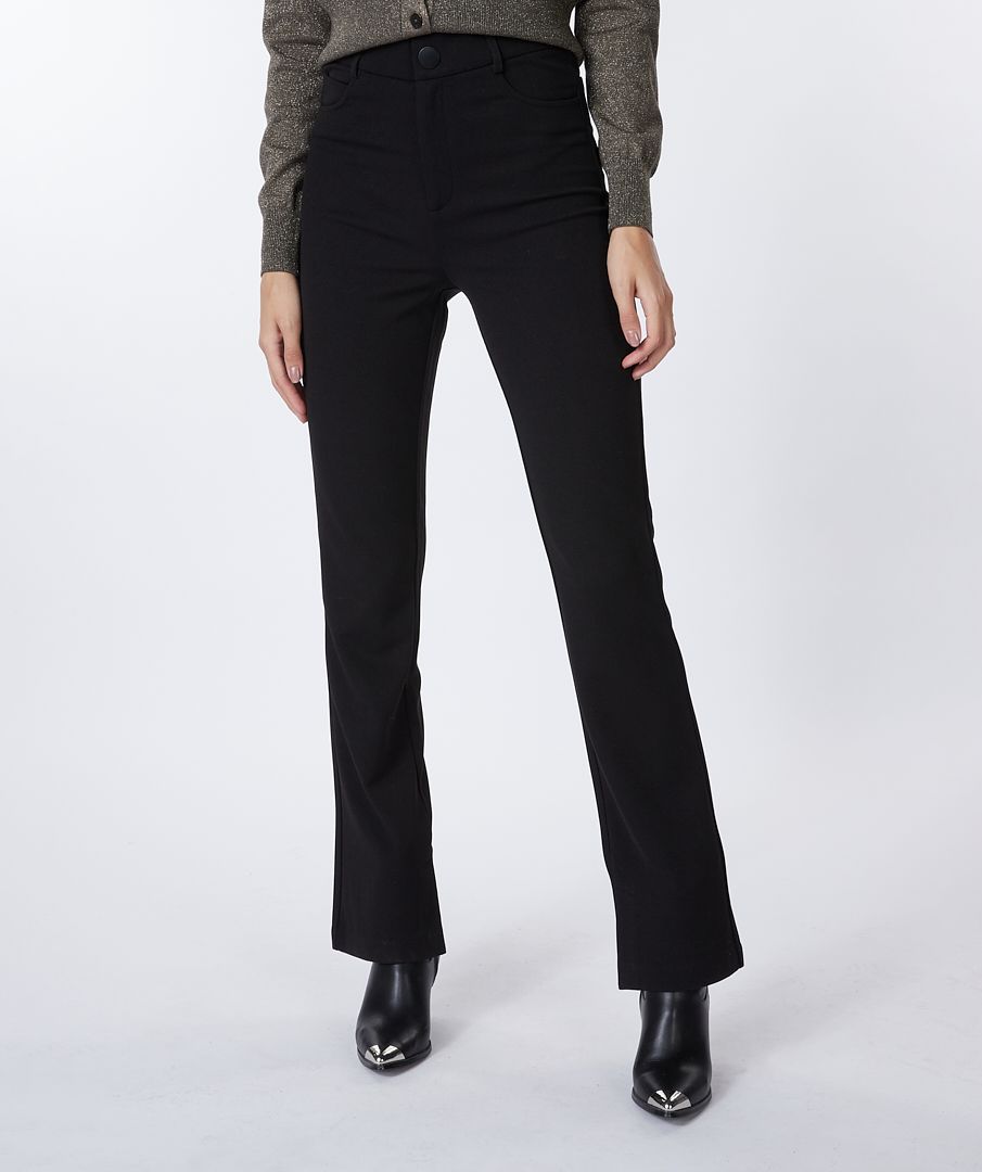 Trousers structure flair