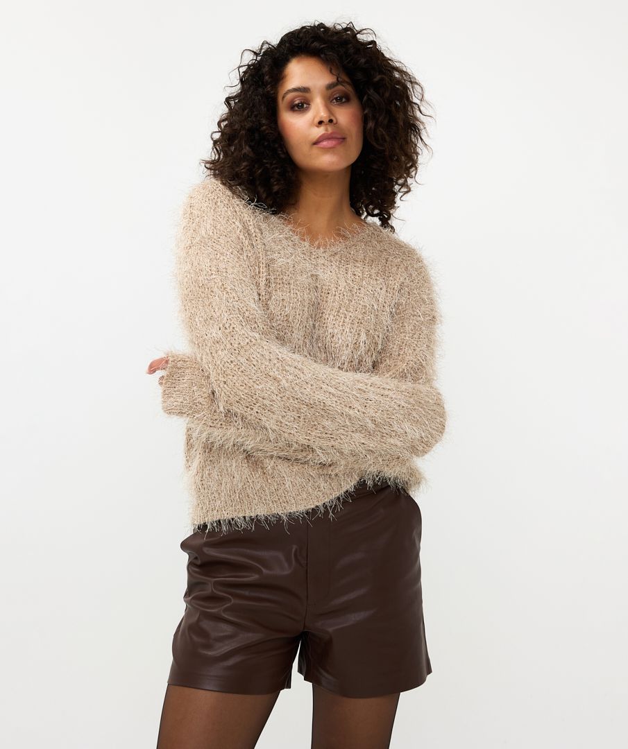 Sweater short hairy