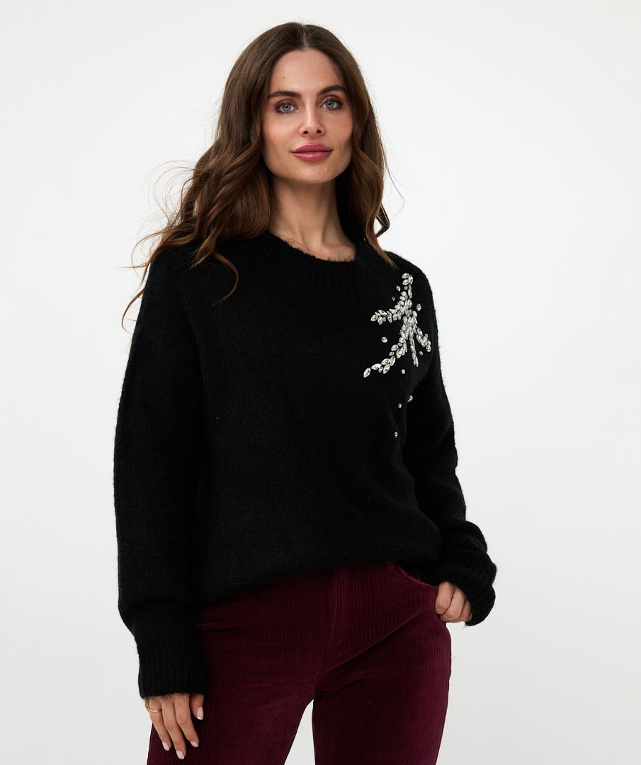 Sweater big stones