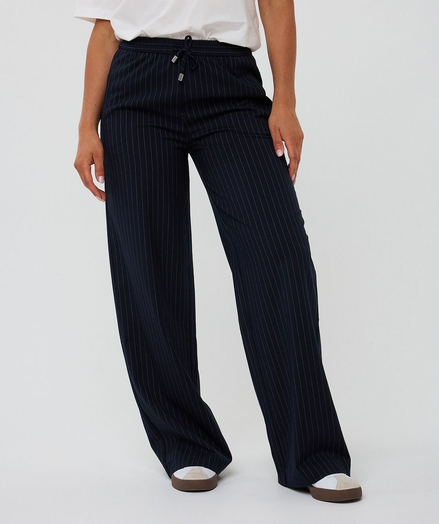 Trousers drawstrings pinstripe