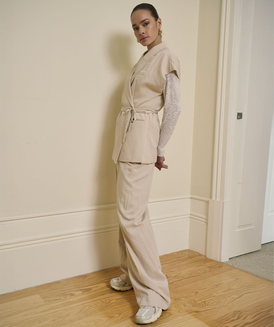 Trousers wide