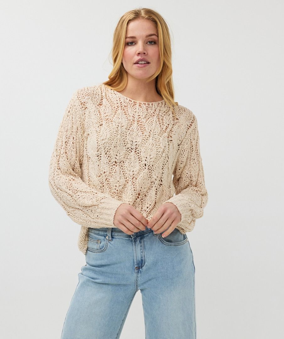 Sweater cable tape yarn