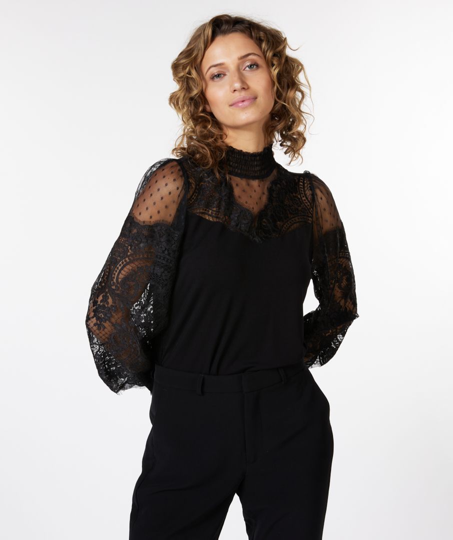 Top fancy lace
