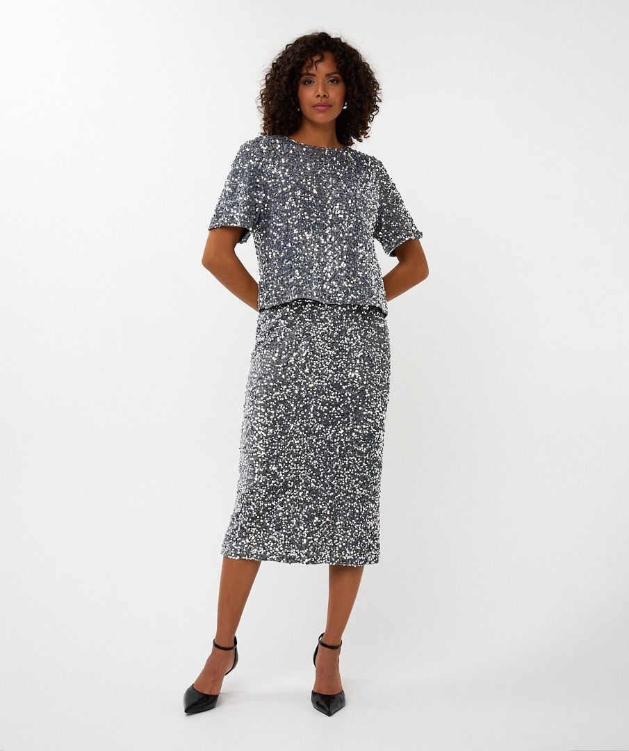 Skirt sequins